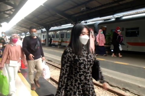 H+3 hingga H+5 Lebaran 2022, penumpang KA di Daop 9 melonjak