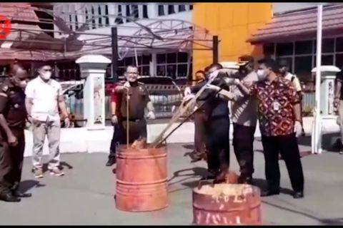 Kejari Jayapura musnahkan barang bukti 178 kasus pidana