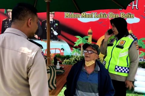 Pemudik tertinggal keluarganya di Rest Area 164 B Tol Cipali