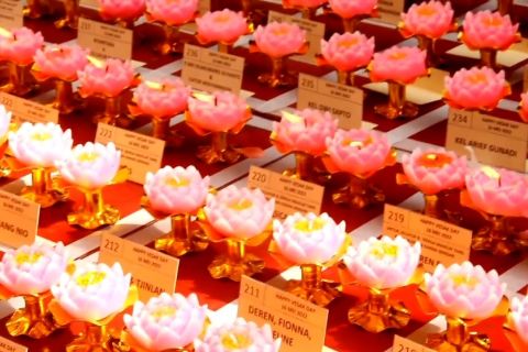 Umat Budha di Cirebon rayakan Waisak di Vihara Dewi Welas Asih