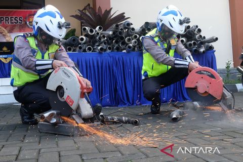 Polres Temanggung sita 400 knalpot tidak standar