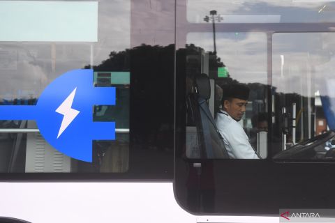 Bus listrik Transjakarta diujicobakan di jalur non BRT