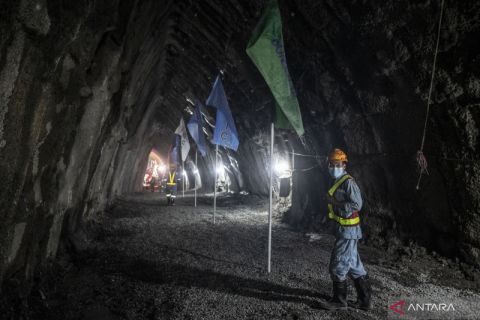 Proyek tunnel dua Kereta Cepat Jakarta-Bandung