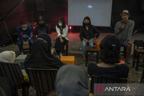 Peluncuran Film Dokumenter "Tanah Emas"