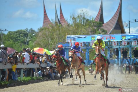 Pacu kuda Padangpanjang