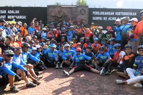 Gowes Malang bersafari merenungkan perjuangan pahlawan