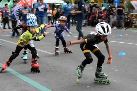 Cara PORSEROSI lahirkan atlet sepatu roda andalan