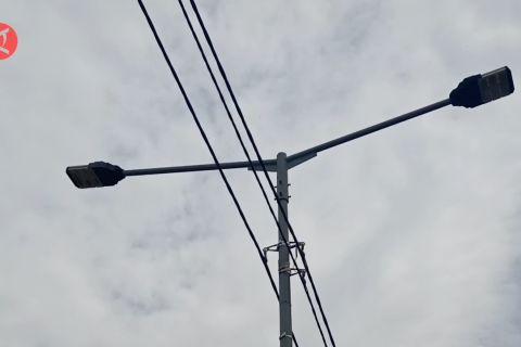 Dishub Provinsi Banten pasang ribuan lampu PJU di ruas jalan provinsi