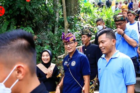 Menparekraf resmikan Desa Buwun Sejati Lobar sebagai desa wisata