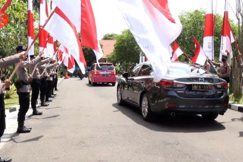 Polda Kalteng lepas personel bakti religi