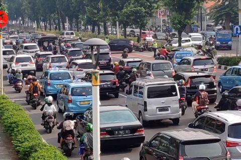 Uji emisi mengendalikan kualitas udara di Jakarta