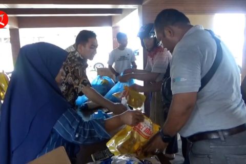 Warga Lhokseumawe ramaikan pasar murah jelang Idul Adha