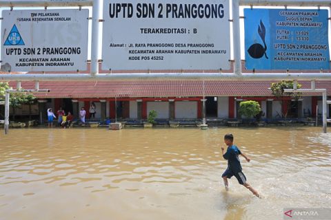 Sekolah terdampak banjir di Indramayu