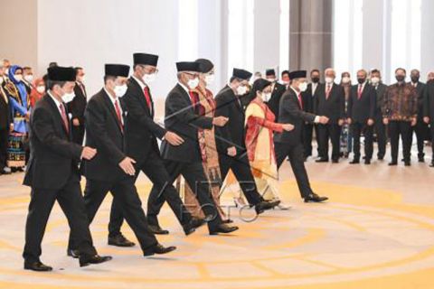 Pelantikan Anggota Dewan Komisioner OJK periode 2022-2027