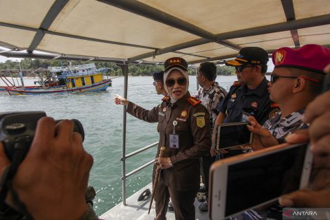 Penenggelaman kapal nelayan asing di Batam