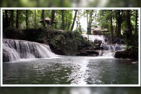 Keindahan air terjun bersusun Pilaweanto yang memanjakan mata