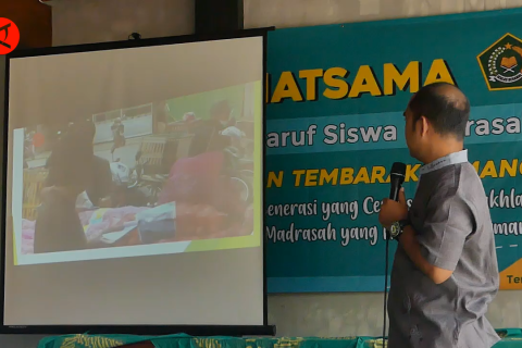 Mengenalkan jurnalistik pada siswa untuk pahami produk pers