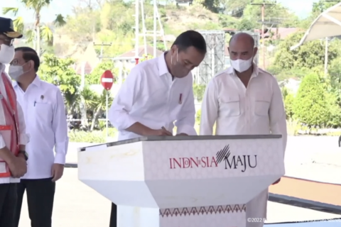 Presiden Joko Widodo resmikan perluasan Bandara Internasional Komodo