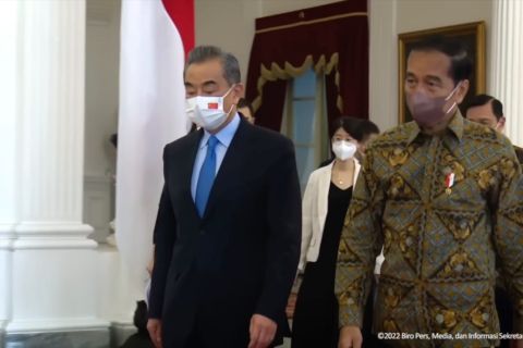 Presiden RI bertemu Menlu China bahas kereta cepat dan perdagangan