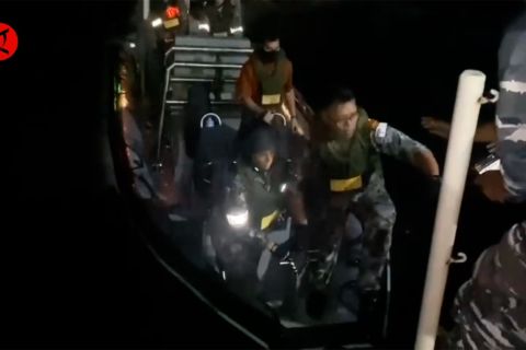 KRI Tongkol evakuasi prajurit Angkatan Laut Australia di Benoa