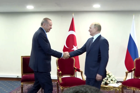 50 detik penantian Putin untuk Erdogan
