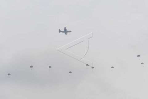 Terjun Payung Super Garuda Shield 2022 di Puslatpur Baturaja, Sumsel