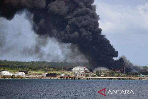 Kebakaran tangki bahan bakar di Matanzas Kuba