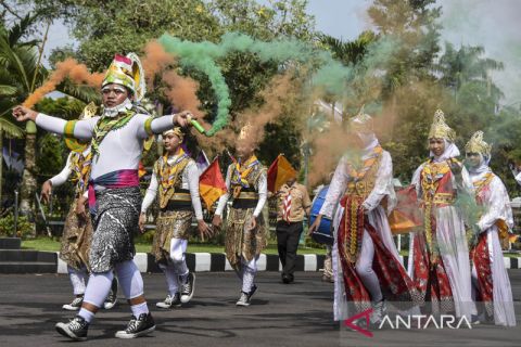 Scouts fashion carnaval guna memperingati hari Pramuka