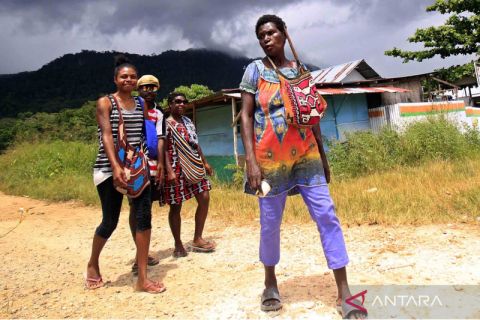Warga Papua Nugini melintas batas Indonesia lewat jalur tikus