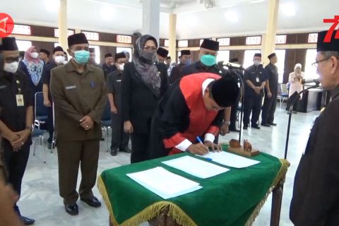 73 pejabat di lingkungan Pemkab Pandeglang dirotasi