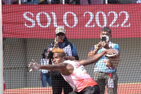 Felix Silau Mahuse sumbangkan emas kategori lempar cakram APG XI 2022