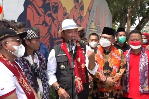 Ini komentar Ridwan Kamil soal sumbangan Doni Salmanan ke JQR