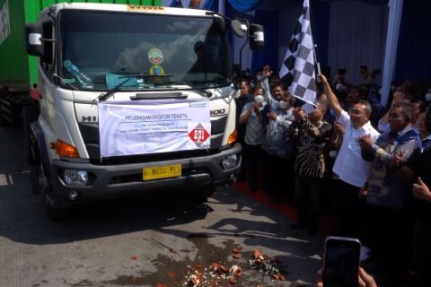 Mendag dorong surplus perdagangan melalui ekspor tekstil