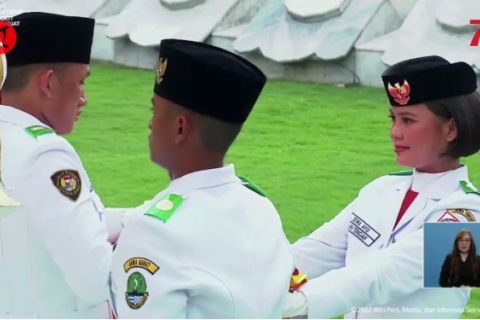 Tim Paskibraka Pancasila Tangguh kibarkan bendera merah putih
