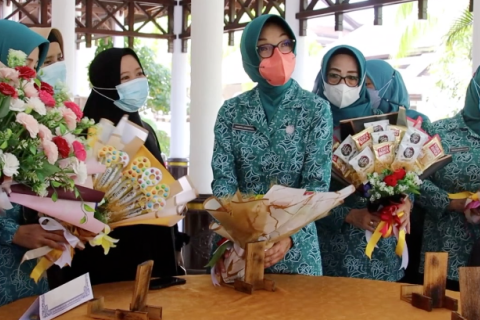 PKK Pontianak gelar pameran buket karya penyandang disabilitas