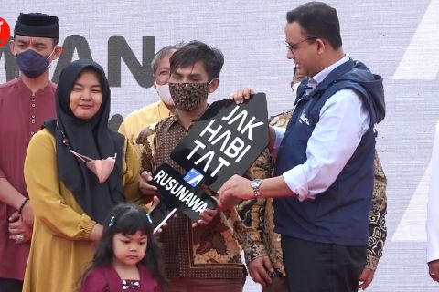 Resmikan 10 rusunawa baru, Anies pesan ke penghuni untuk hidup rukun