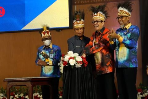 Menkumham luncurkan Mobile IP Clinic di Papua