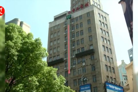 Shanghai cetak rekor saat gelombang panas membakar China timur