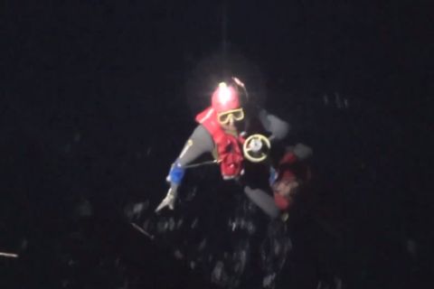 Puluhan orang hilang usai sebuah kapal tenggelam di Yunani