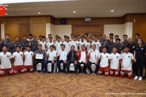 Timnas U-16 terima bonus 1 miliar dari Presiden