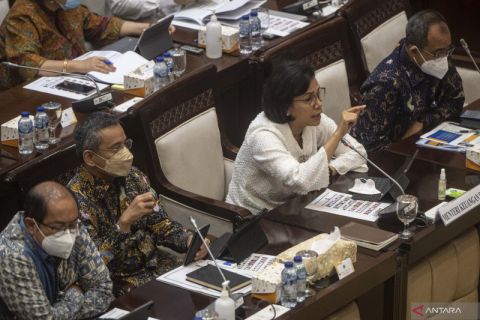 Rapat kerja Komisi XI dengan Menkeu