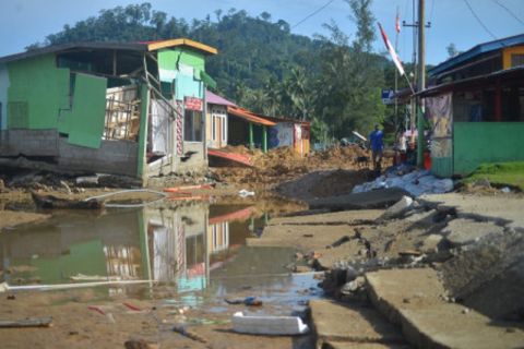 Dampak Banjir Bandang Sungai Pisang