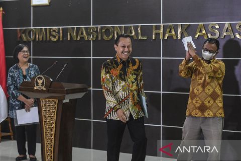 Pembentukan Tim Ad Hoc penyelidikan pelanggaran HAM berat kasus Munir