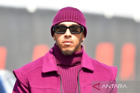 Aneka gaya pembalap saat tiba di Monza jelang balapan F1 GP Italia 2022