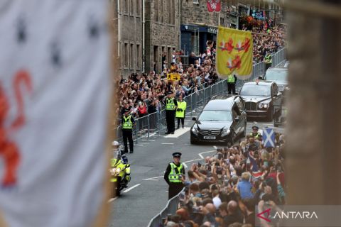 Jenazah Ratu Elizabeth II tiba di Edinburgh