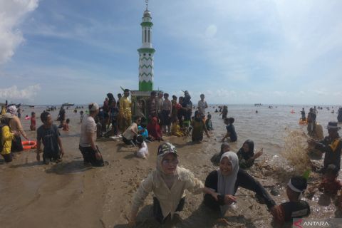 Tradisi Mandi Safar 2022 di Jambi