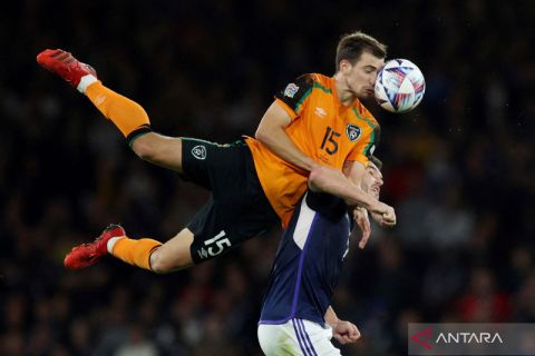 Skotlandia menang 2-1 atas Irlandia