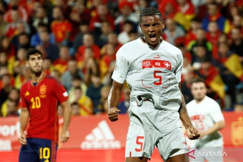 Spanyol kalah 1-2 di kandang sendiri oleh Swiss