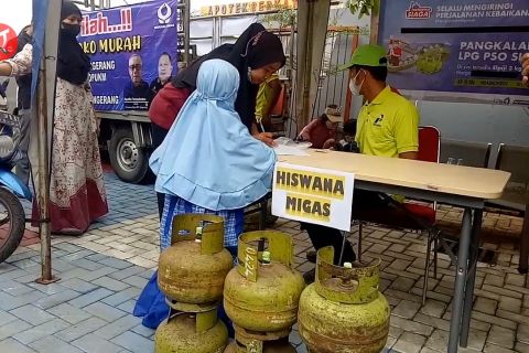 Pasokan gas murah untuk masyarakat di pasar sembako murah