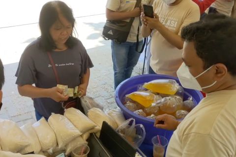 Pemkot Cirebon gelar pasar murah antisipasi lonjakan harga